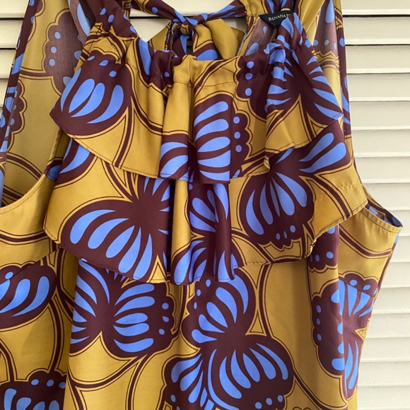 Banana Republic halter style top - Picture 3 of 5